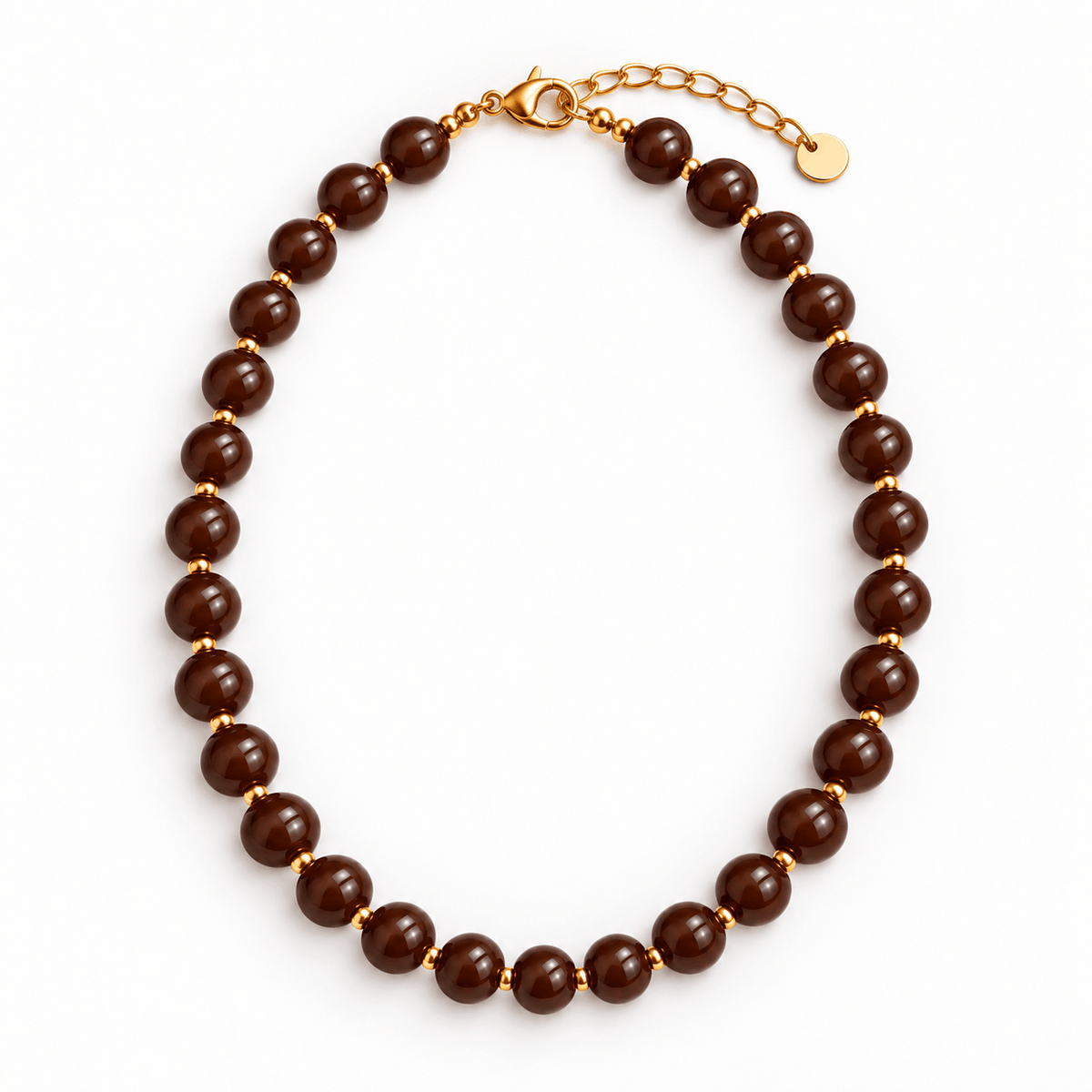 Chocoladebruine kralenketting met goudkleurige sluiting van Hippe Kraal