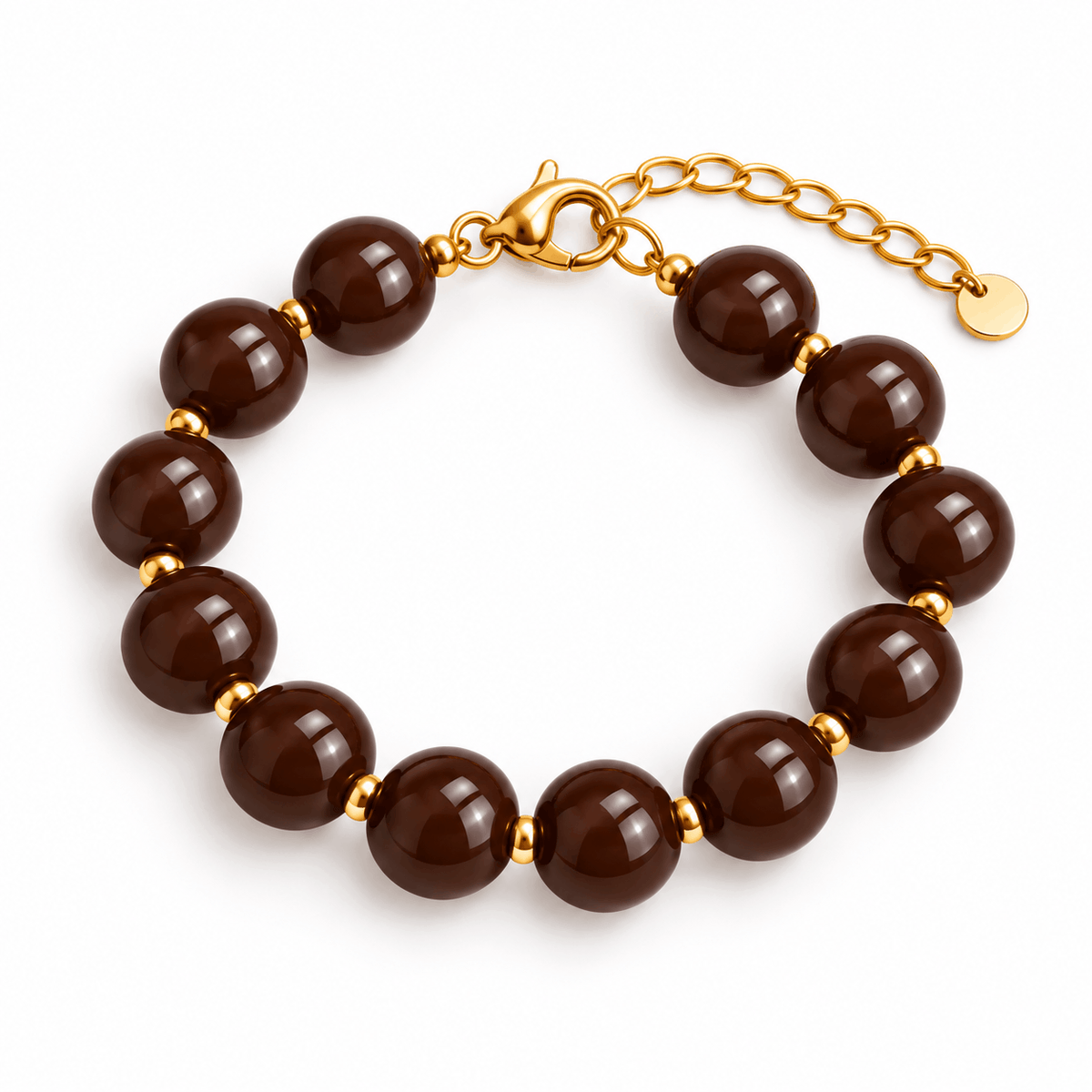 Chocoladebruine kralenarmband met goudkleurige sluiting van Hippe Kraal