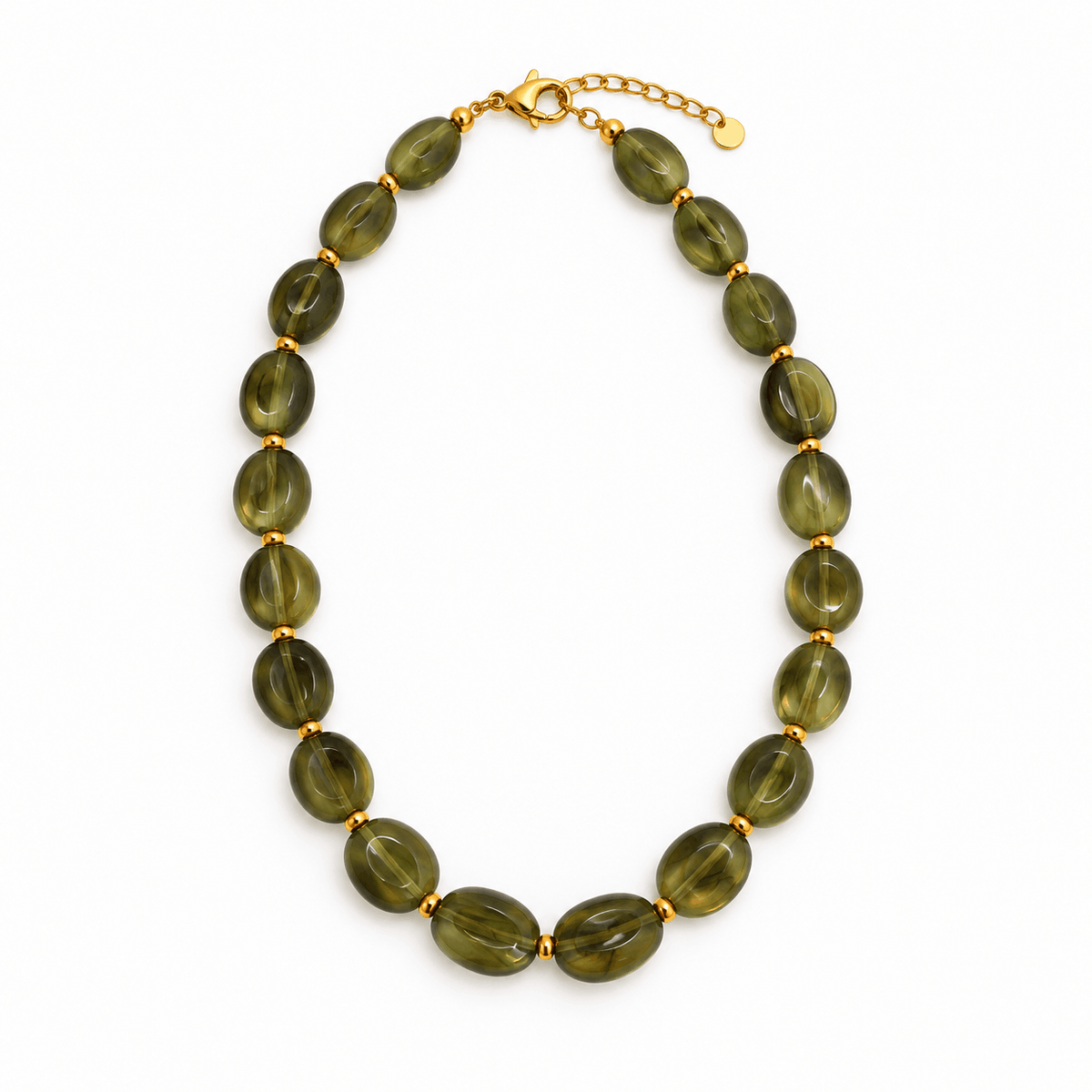 Groene kralenketting met goudkleurige details van Hippe Kraal