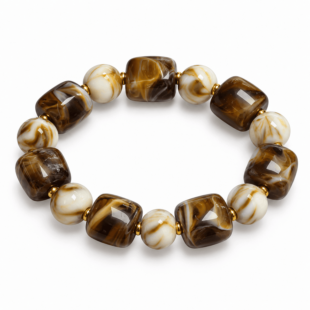 Bruin-crème kralenarmband met goudkleurige details van Hippe Kraal