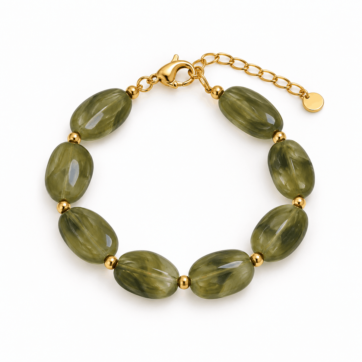 Groene kralenarmband met goudkleurige details van Hippe Kraal